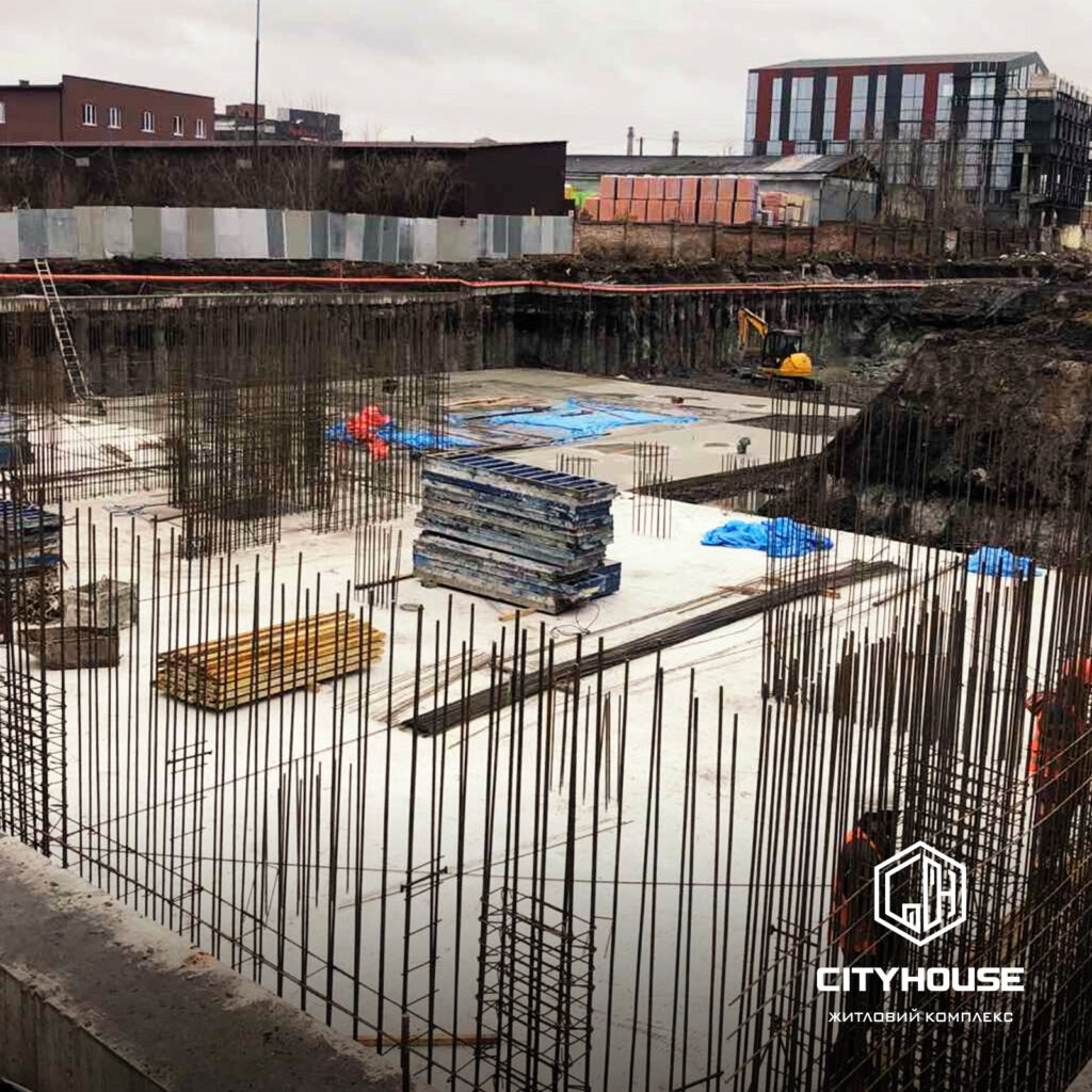 Лютий хід будівництва house city