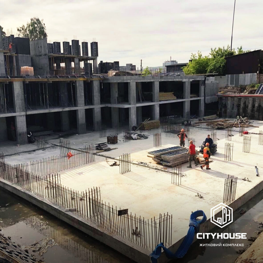 Травень хід будівництва house city